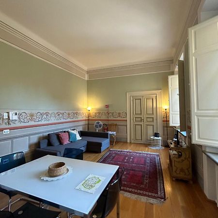 Puccini'S Home, Elegant Apartment In Piazza Puccini Lucca Eksteriør billede