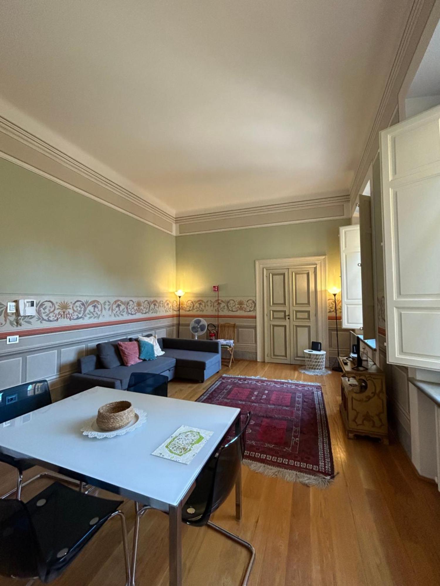Puccini'S Home, Elegant Apartment In Piazza Puccini Lucca Eksteriør billede
