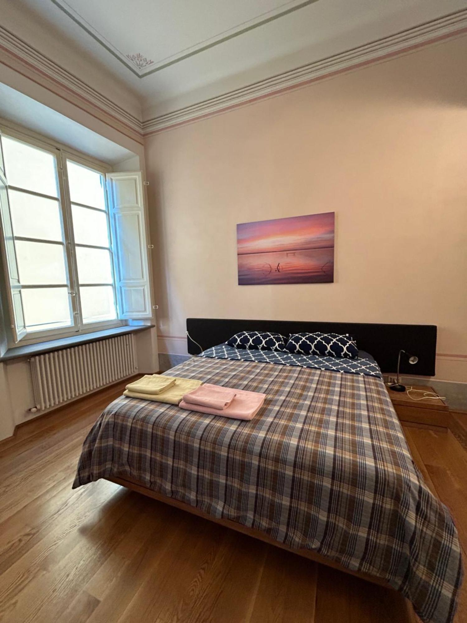 Puccini'S Home, Elegant Apartment In Piazza Puccini Lucca Eksteriør billede